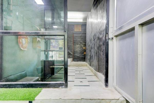 OYO 87646 Hotel Pacific Blue