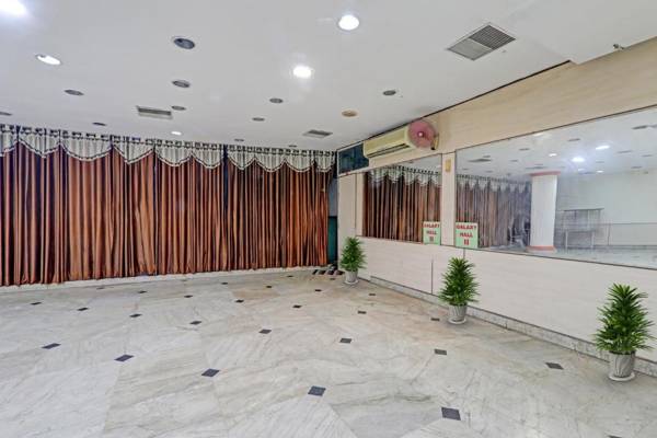 OYO 88012 Hotel Raj International