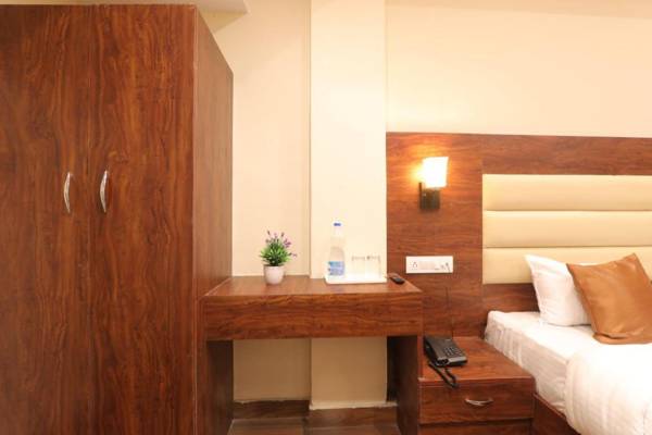 skyline - Airport View