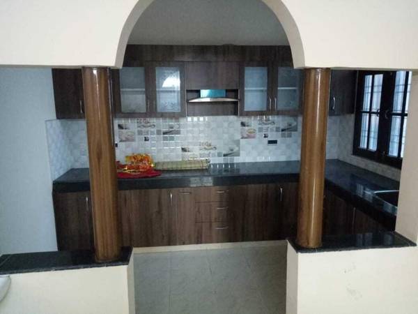 OYO HOME 89563 Karma Inn