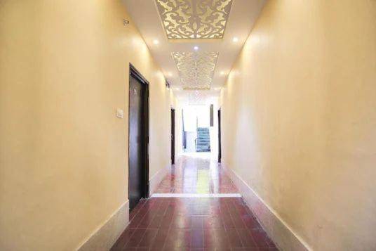 ZohoRooms 13501 Hotel Rajput