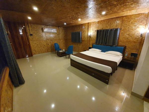 Whispering Woods Resort-Lonavala