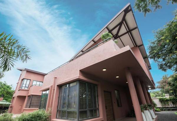 StayVista at Villa 39