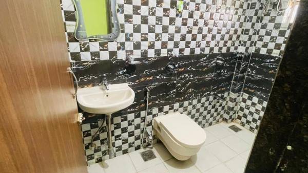 6BHK Rehmat Villa with private pool & Garden