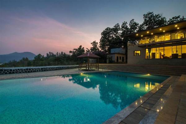 StayVista at Lake Mansion