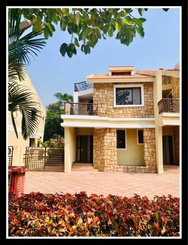 The Emerald Hillside Villa 2