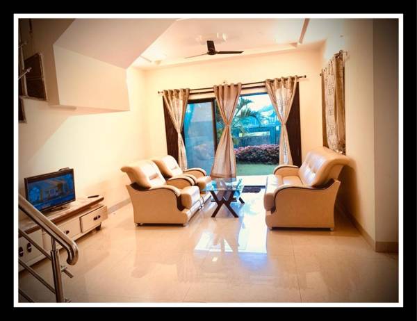 The Emerald Hillside Villa 2