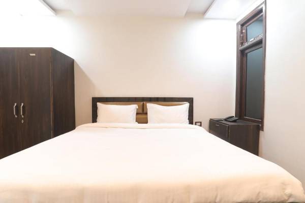 Capital O 85681 Hotel Shree