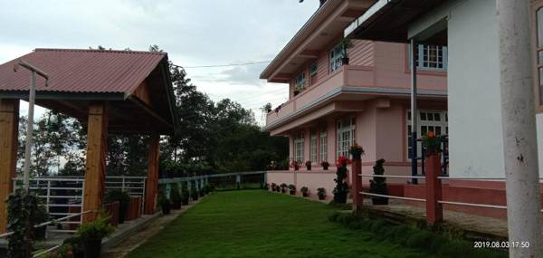 Local Connection - Shalom Homestay