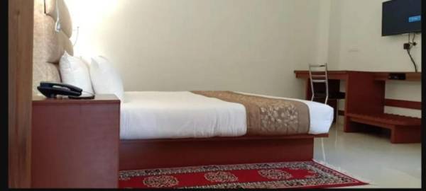 Yarlam Express Majitar