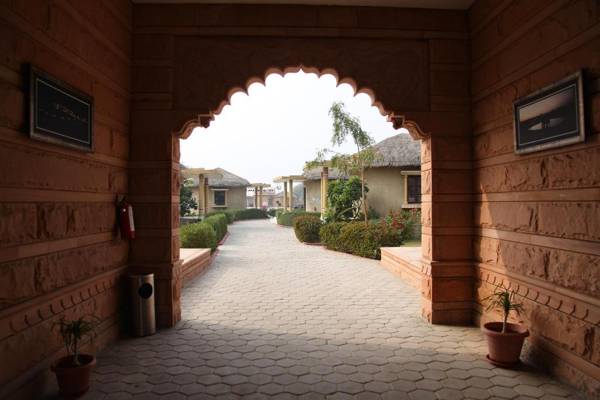 Thar Oasis Resort & Camp