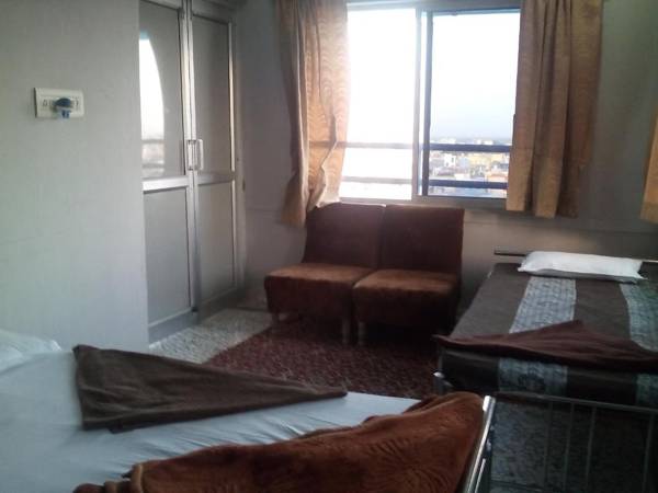 Sunshine Guest House & Restaurant