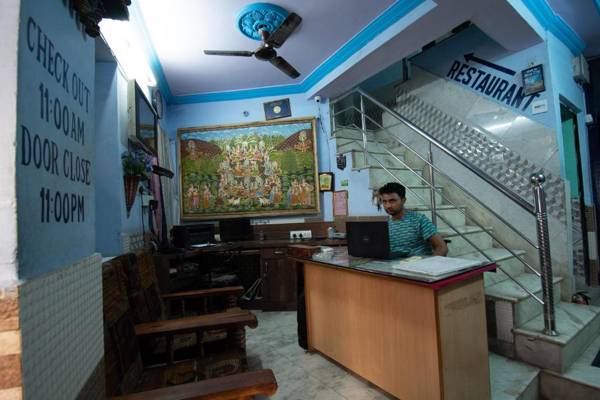 SPOT ON 41885 Royal Heritage Guest House