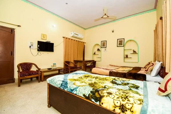 OYO 36310 Poonam Guest House