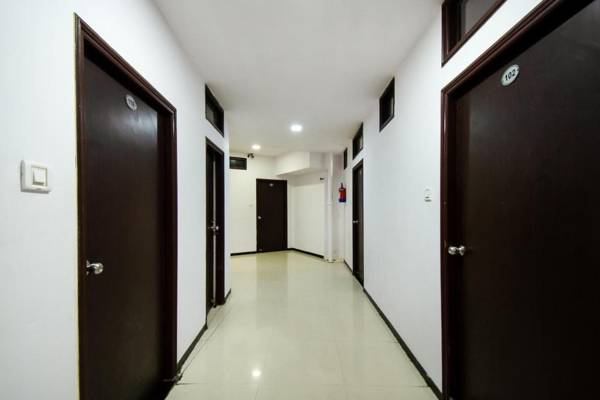 OYO 43484 Hotel Real Residency