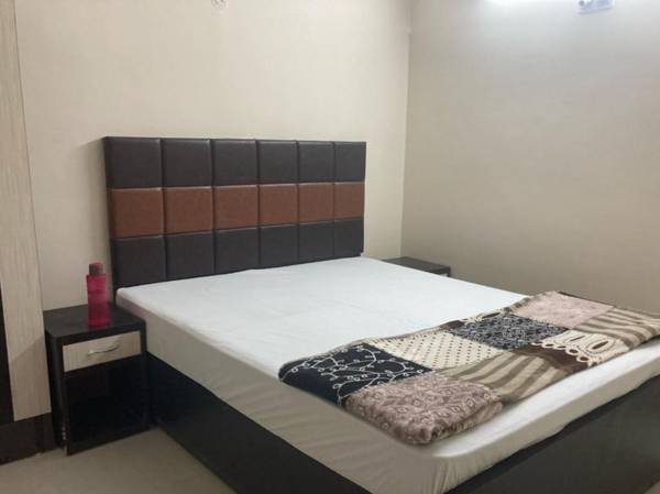 OYO Flagship 81164 Hotel Grand Id