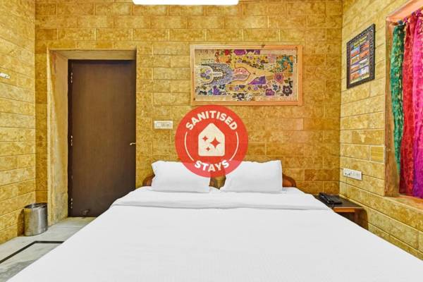 Capital O 85541 Hotel Crown Villa