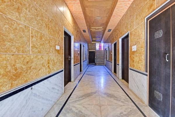 Capital O 85541 Hotel Crown Villa