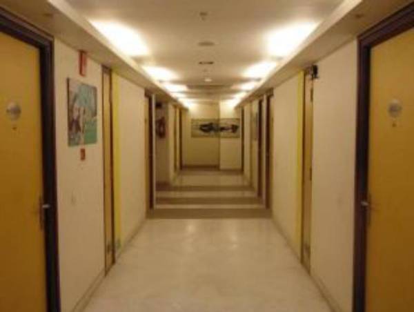 Hotel Whispering Palms