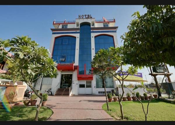 Hotel Mansarovar Palace