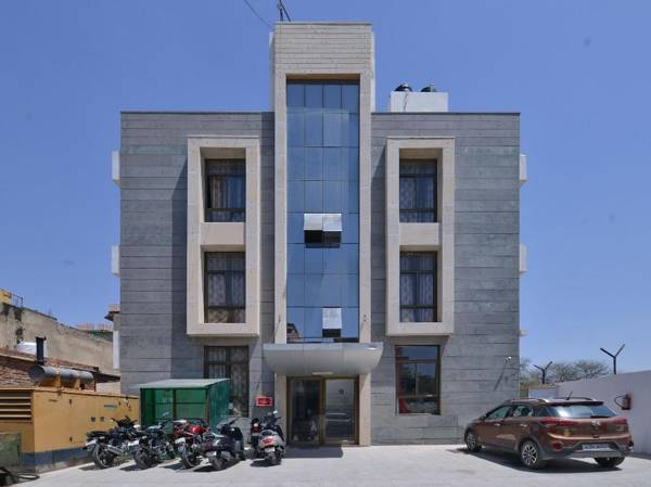 OYO Flagship 5947 Lal Kothi Scheme