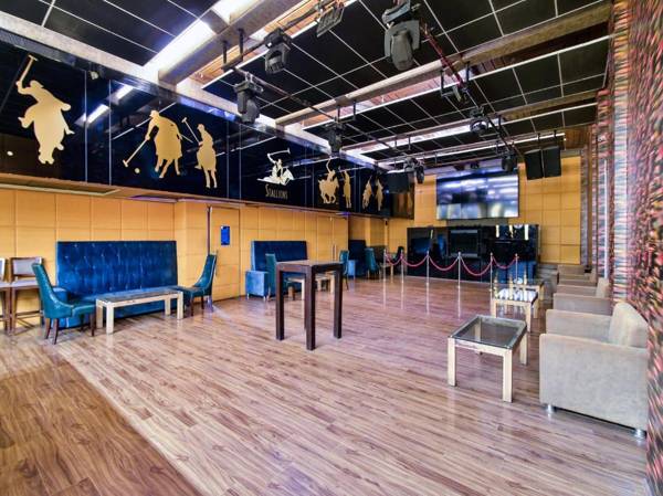 Hotel Polo Inn And Suites