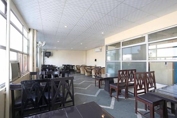 OYO Flagship 10282 Hotel Rishi