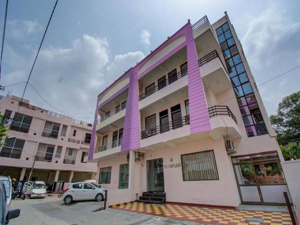 OYO Flagship 16974 Star Leaf