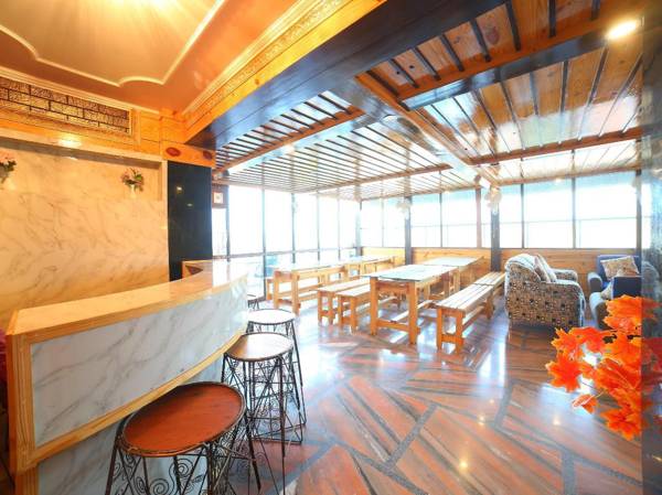 OYO 38172 The Lodge B&B