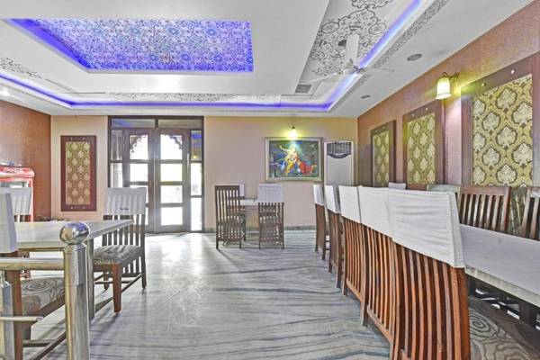 OYO 10992 Hotel Royal Villa