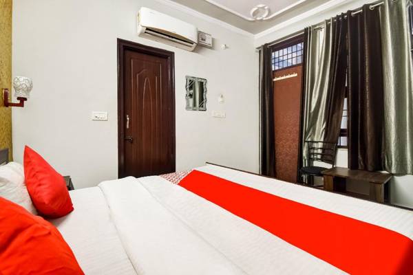 OYO 76212 Hotel Shiv Pratap