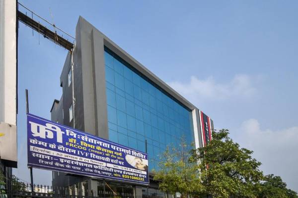 OYO Townhouse 596 Hotel KG Estate