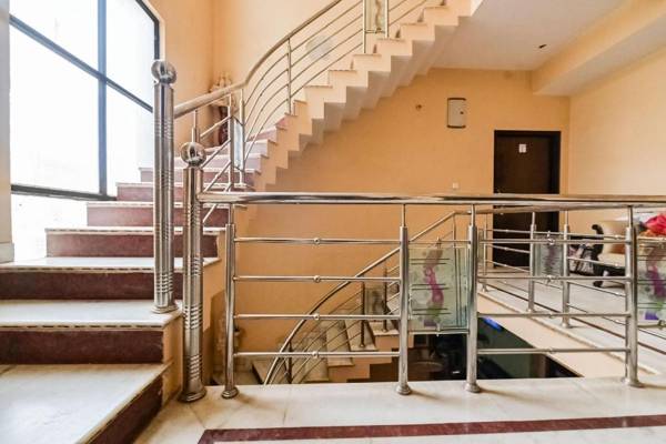 OYO 78973 Lucky Guest House