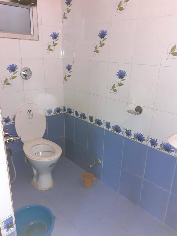 Vamoose Ananda Hotel