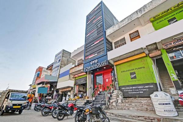 OYO TOWNHOUSE 453 Malviya Nagar