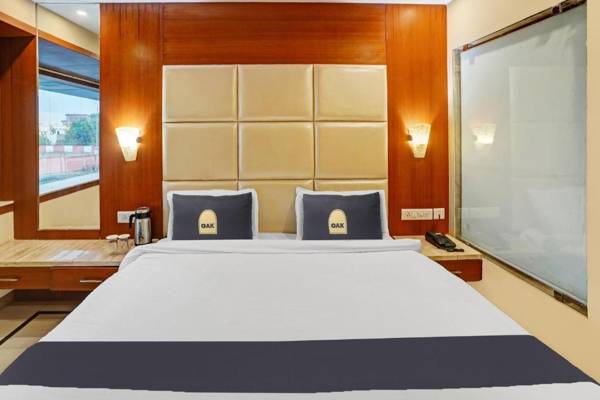 Townhouse OAK Hotel Vinnie