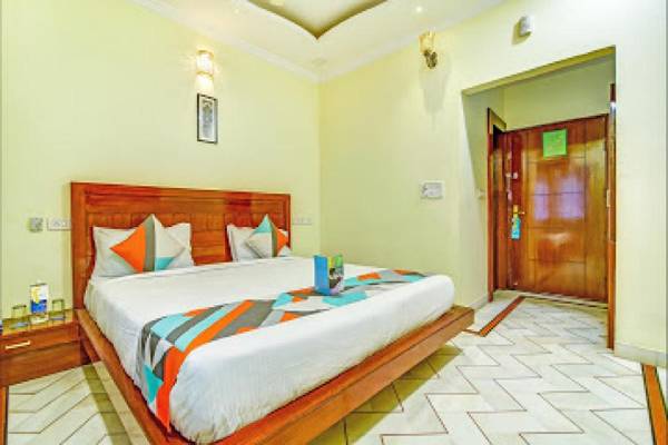 OYO 83773 Hotel The Vibes near Sindhi Camp