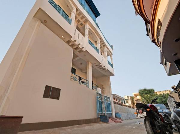 Collection O 84946 Hotel Twilight Classic