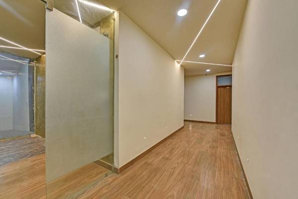 Townhouse 893 The Circle Rajapark