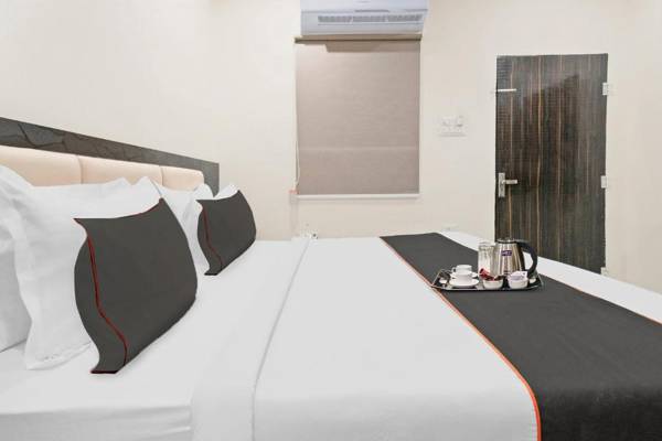 Collection O 37742 Hotel Golden Leaf