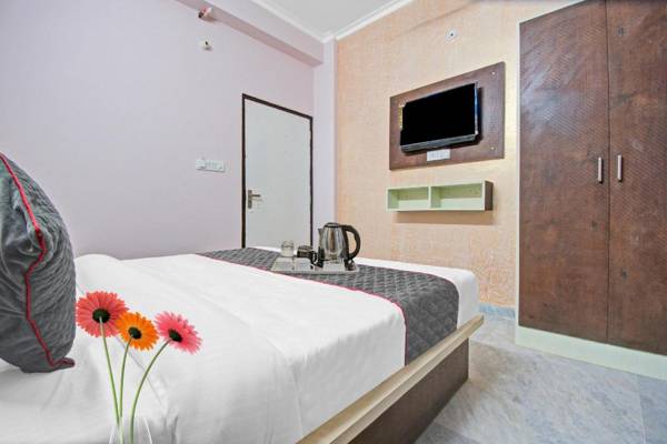 Capital O 90596 Hotel Arya Inn