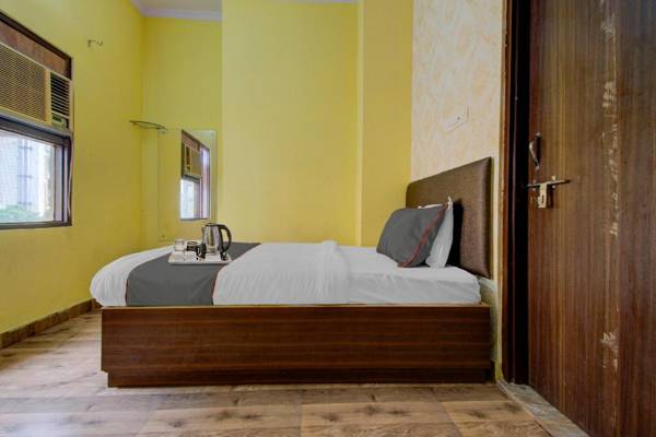 OYO Flagship 92299 Hotel J.n.d