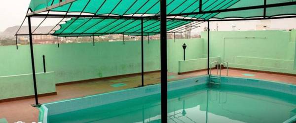 Hotel maharani prime