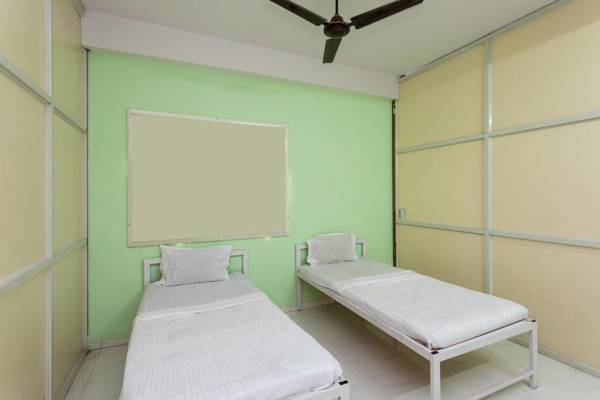 SPOT ON 36557 Hotel Sawera