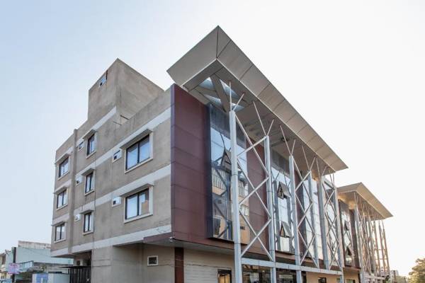 Capital O 3222 Swan Paradise