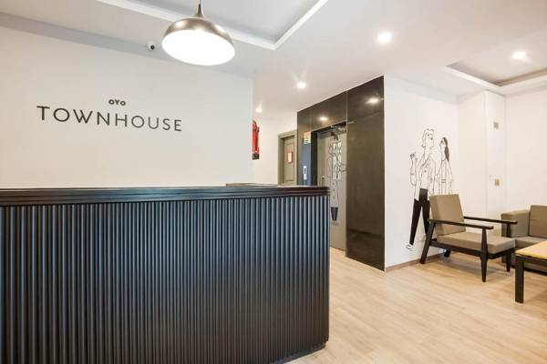 OYO Townhouse 376 Lords Inn Regency