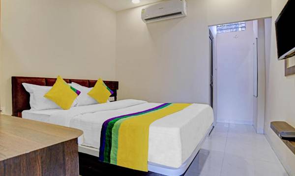 Treebo Trip Anand Shree Opposite Indore Airport