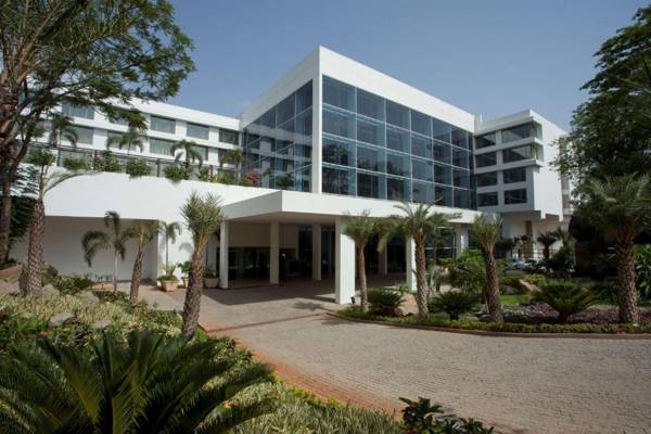 Radisson Blu Plaza Hotel Hyderabad Banjara Hills