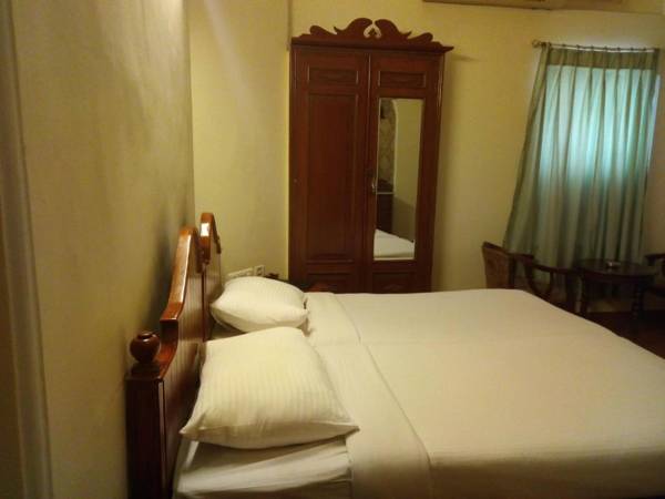 Taj Mahal Hotel Abids