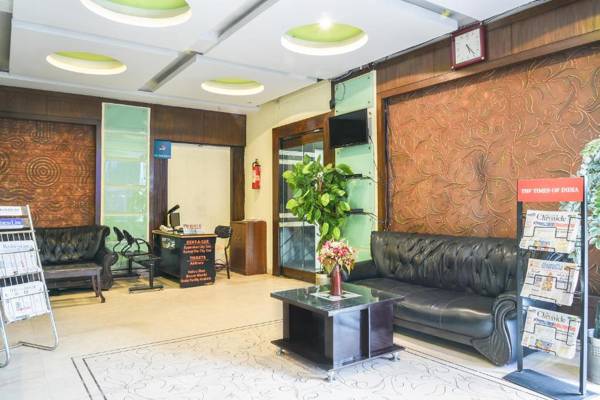 FabHotel Royal Residency Lakdikapul